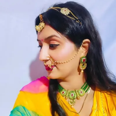 Akanksha Tiwari (Influencer)