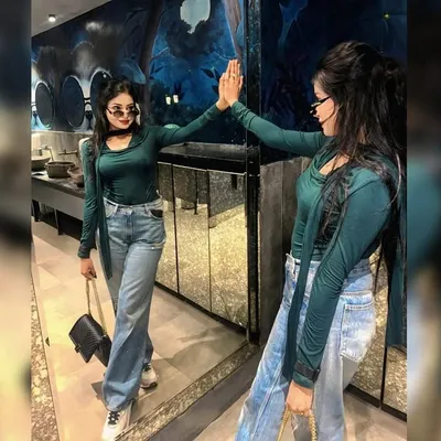 akansha🦋 profile
