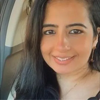 Akansha Khanna profile