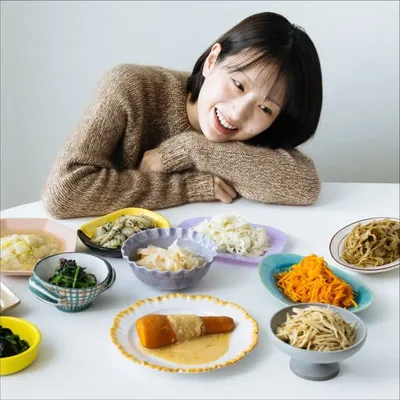長谷川あかり profile