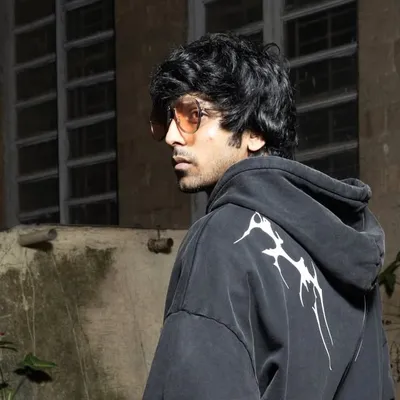 Akash gurav profile