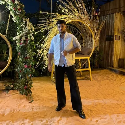 Akash Kapoor profile