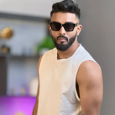 Akash Pillay profile