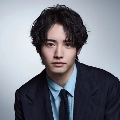 赤楚衛二 profile