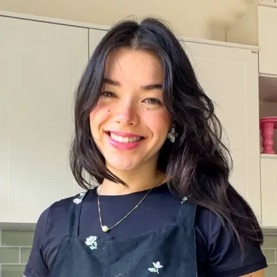 Luísa Akemi profile