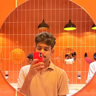 A K H I L chandran profile