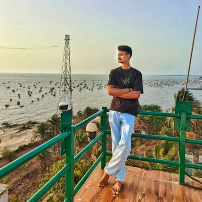 Akhilesh Dapake profile