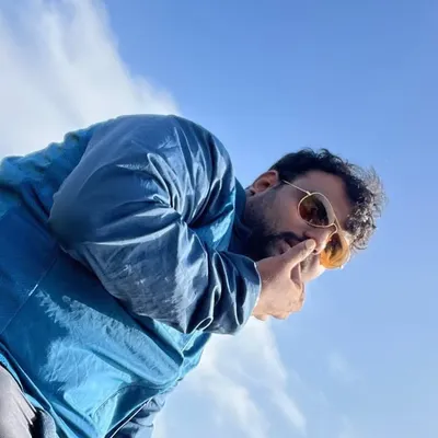 AkHiLeSh.HaRI profile