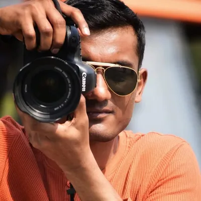 Akhil Sinha profile