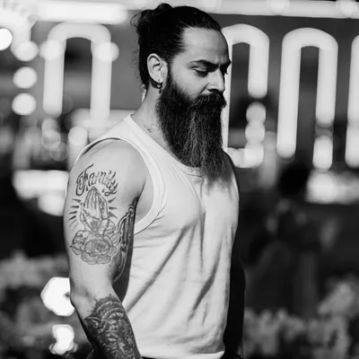 Aki Mughal profile