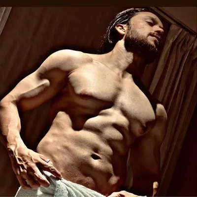 Akki Khan profile