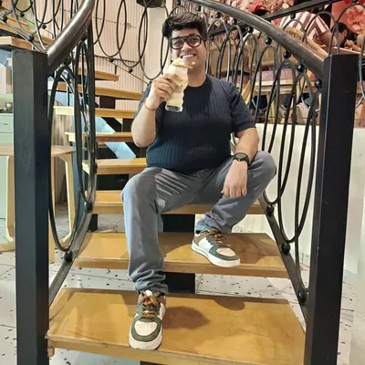 Creative Monts (Foodie) ๐ profile