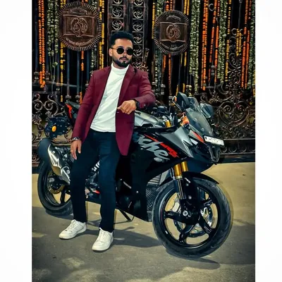Abhishek Anand profile