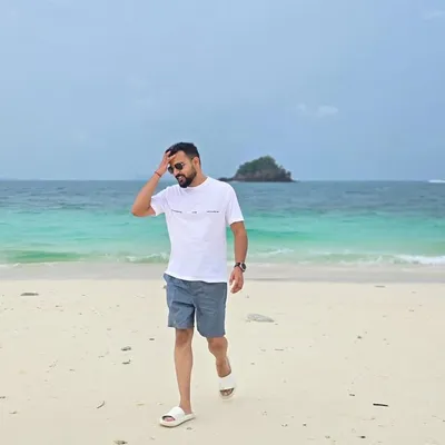 Akshay Raina profile