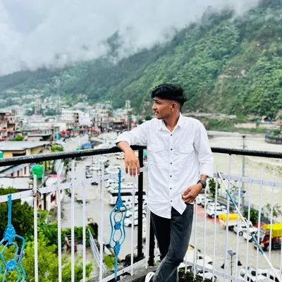 Akshay Tadvi profile