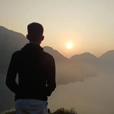 Akshay Amin profile
