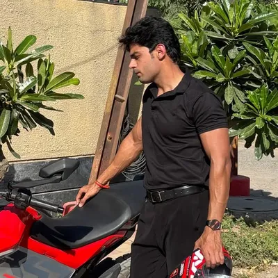 Akshay Meghani  | Fashion | Lifestyle | Fitness