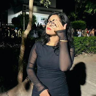 Akshi👑 profile