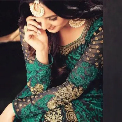 Akshitacouture profile