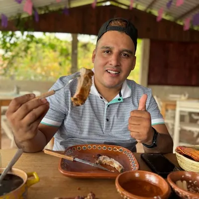 Alan molina profile