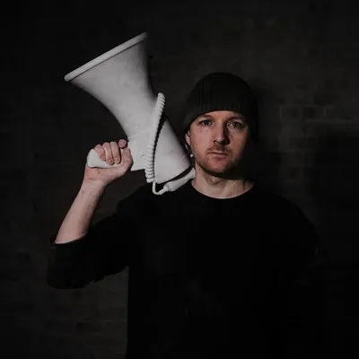 Alasdair Thomson profile