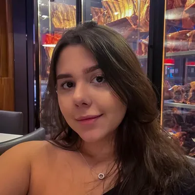 Ana Laura profile