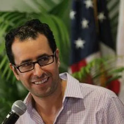 Alberto Perlman profile
