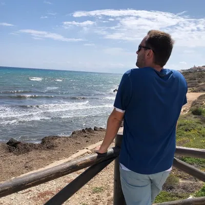 Alberto Reyes Bauer profile