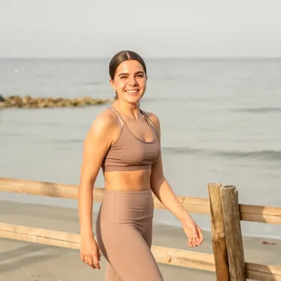 Alejandra Marquez V profile