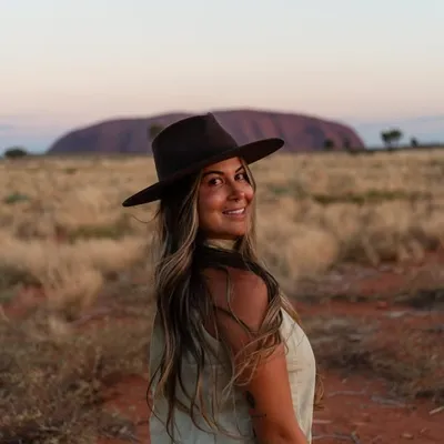 Alejandra Travels | Nomada | Aventura | Vanlife profile