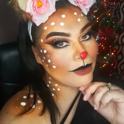 Alejandra Montaño ❤️👄💄 profile