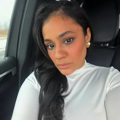 Alejandra Ovalle profile