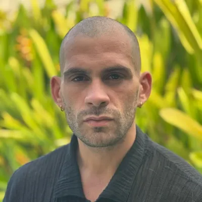 Alejandro Errecé profile