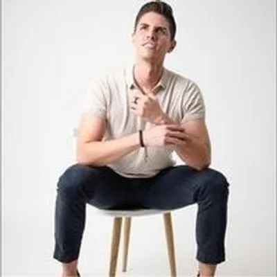 Alejandro Calderón profile