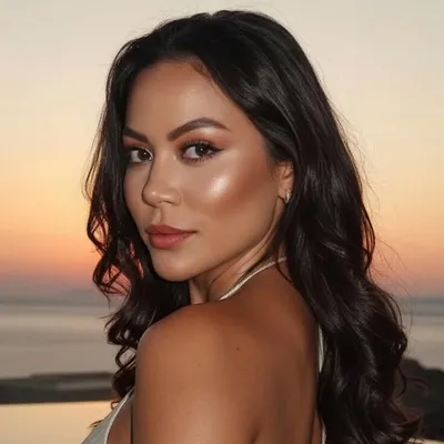 Alejandra Pineda profile
