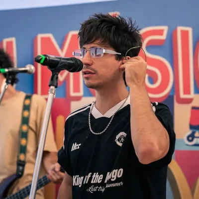 Ale Zurita profile
