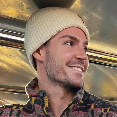 Alex Gilbert profile