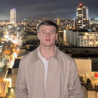 Aleks Becker profile