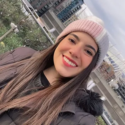 Alejandra Castillo profile