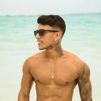 Alê Oliveira profile