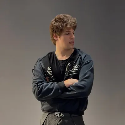 Alex Levisage profile