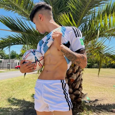 Ale Williams ๐ซ profile