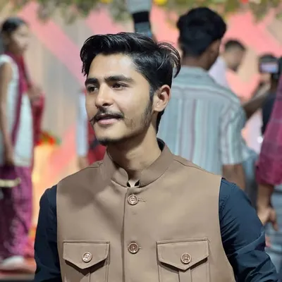 Alex Deshmukh profile