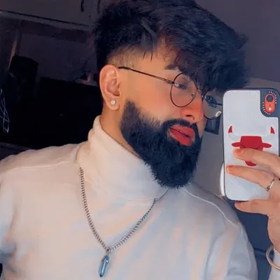 Alex Ayaan profile