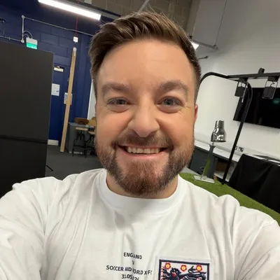 Alex Brooker profile