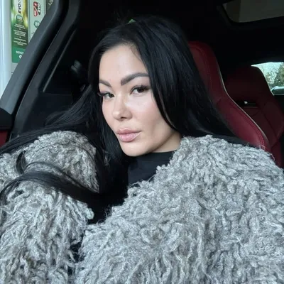 Alexandra Farkas profile