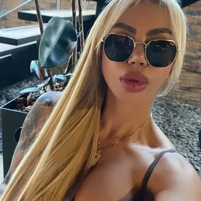 Alexa Mena profile