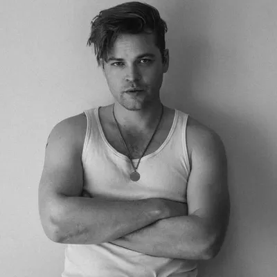 Alexander Calvert profile