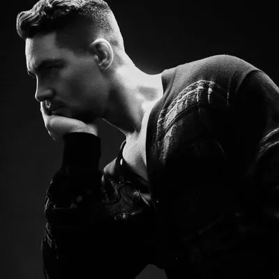 Alexander Dreymon Hub profile