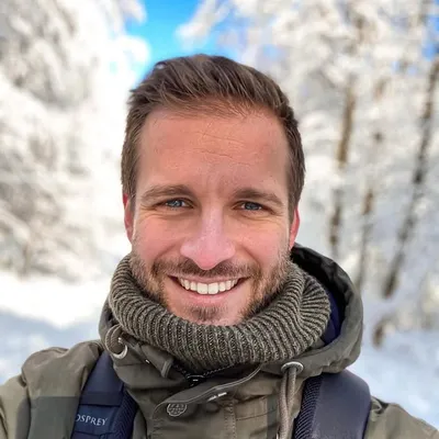 Alexander Van Laer profile